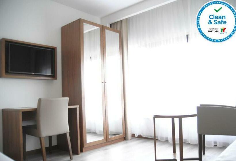 اتاق لوکس یک تخته, Exe São Lázaro