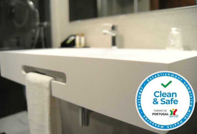 اتاق لوکس, Exe São Lázaro