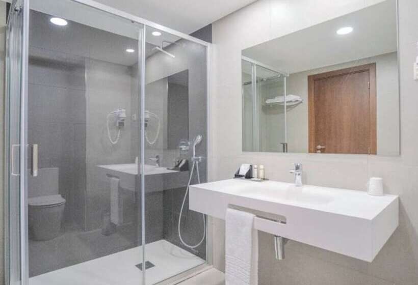 اتاق لوکس, Exe São Lázaro