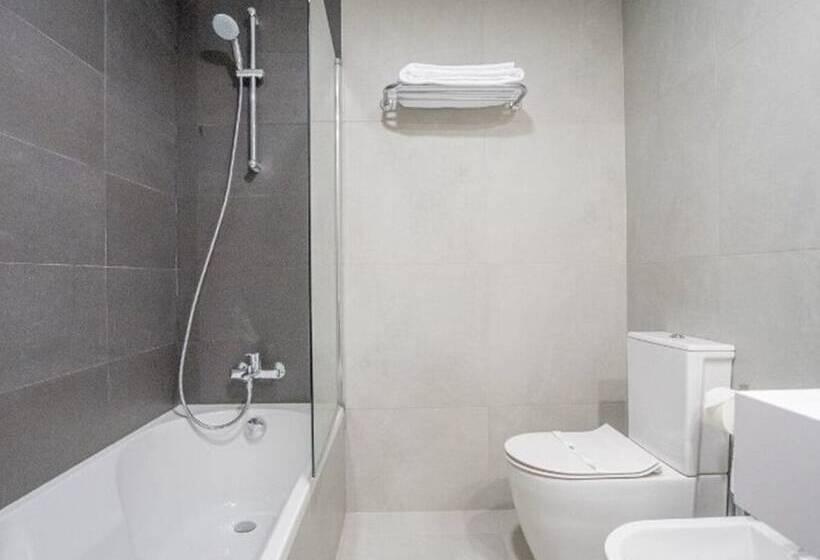 اتاق لوکس, Exe São Lázaro