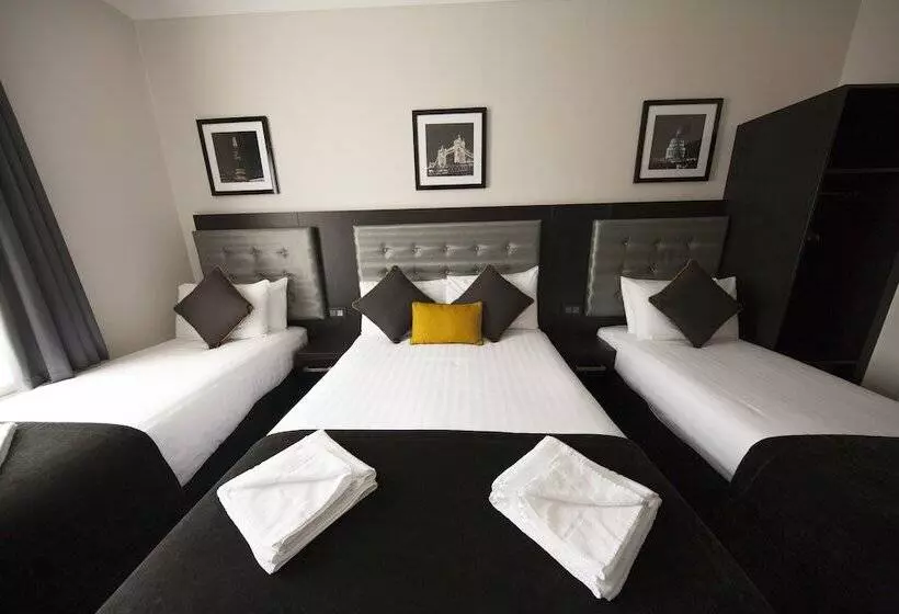 Standard Neljän Hengen Huone, St George S Inn Victoria