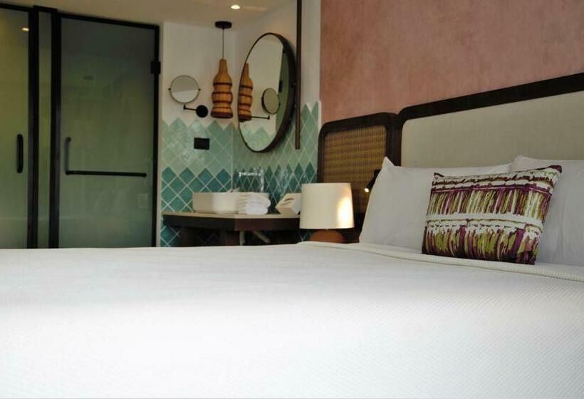 家庭间, Tropical Deluxe Princess - All Inclusive