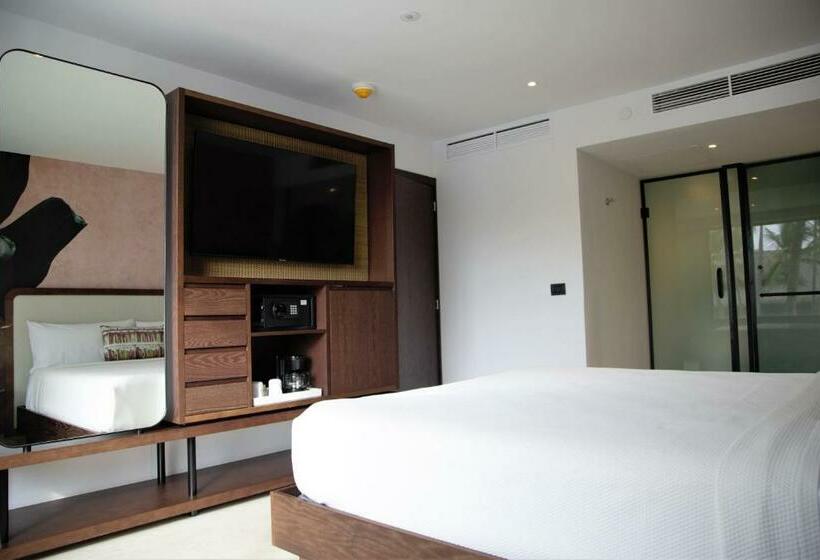 家庭间, Tropical Deluxe Princess - All Inclusive