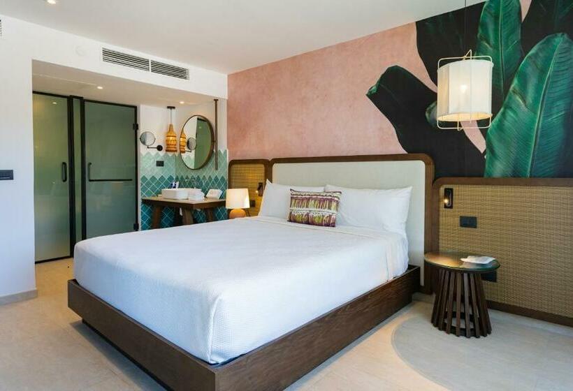 家庭间, Tropical Deluxe Princess - All Inclusive