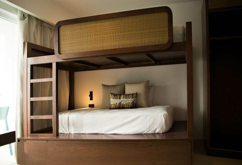 家庭间, Tropical Deluxe Princess - All Inclusive