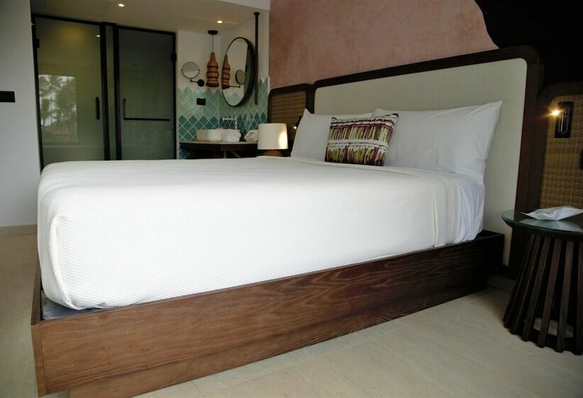 家庭间, Tropical Deluxe Princess - All Inclusive