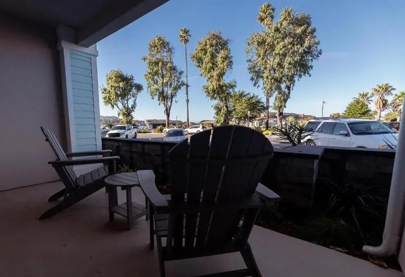 バルコニー付スタンダード4ベッドルーム, Baywood Inn Bed & Breakfast