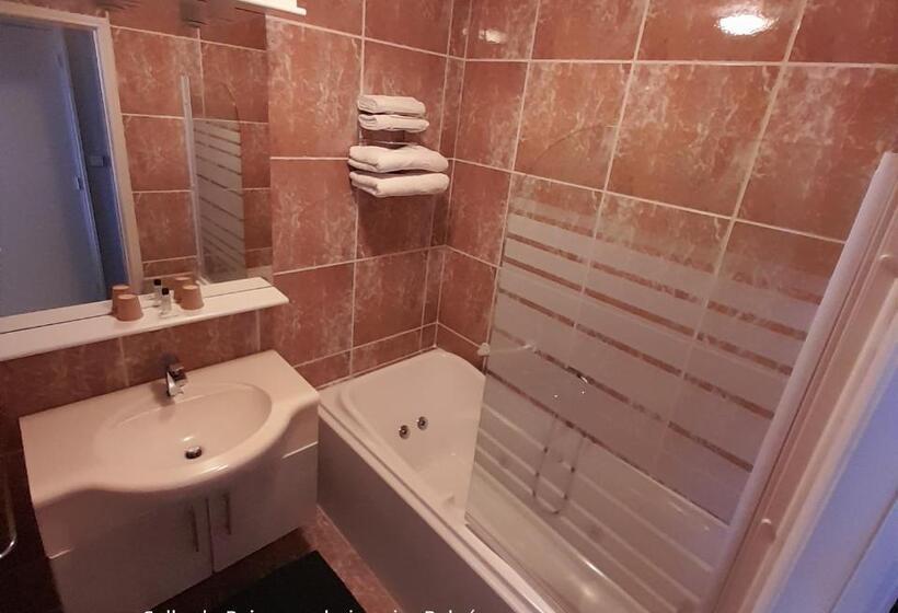 デラックススタジオ, B&b Manoir De La Fabrègues