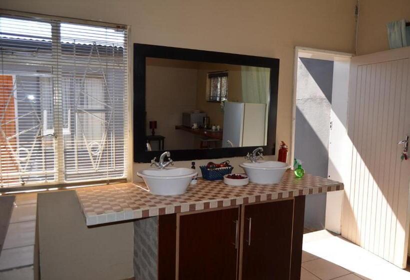 Chambre Standard, A & R Guesthouse