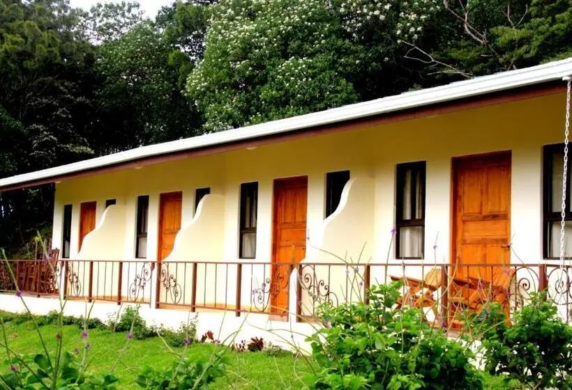 バルコニー付きスタンダードルーム, Belcruz Family Lodge
