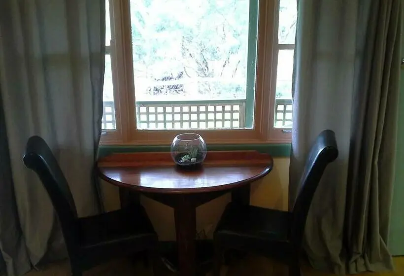１ベッドルームハウス, Blue House At Mountainside Wines