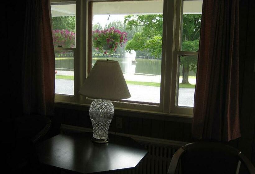 חדר סטנדרט שתי מיטות זוגיות, Fountain View Motel