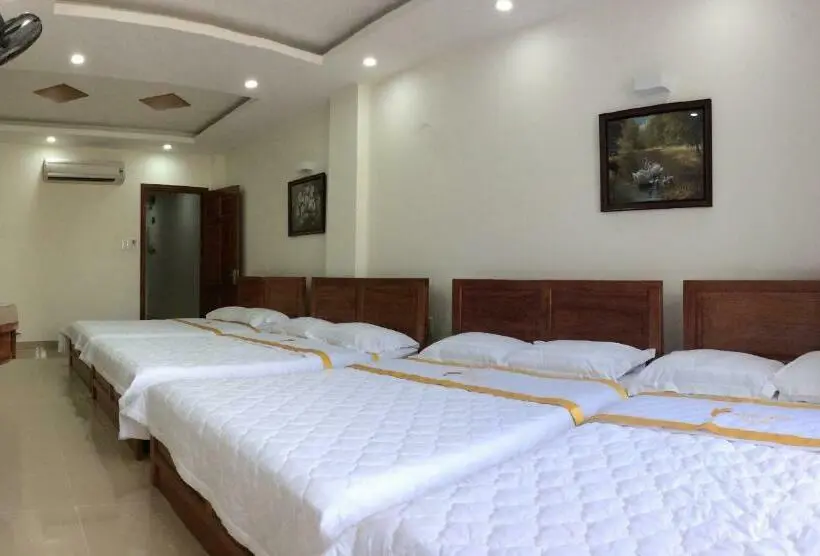 اتاق خانوادگی, Hang Nga Luxury