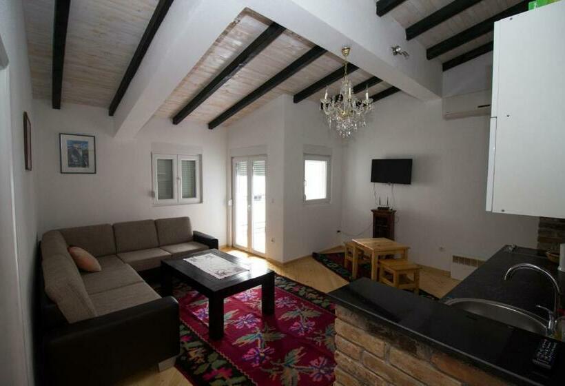 آپارتمان 1 خوابه, & Rooms Lombrelle