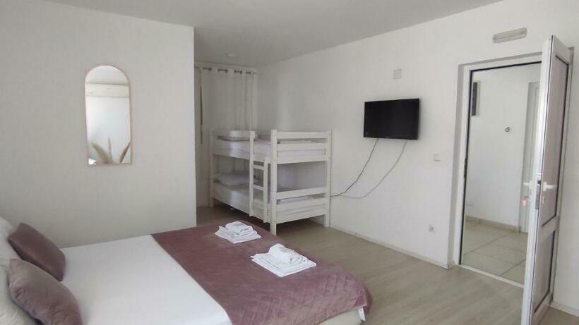 اتاق لوکس خانوادگی, & Rooms Lombrelle