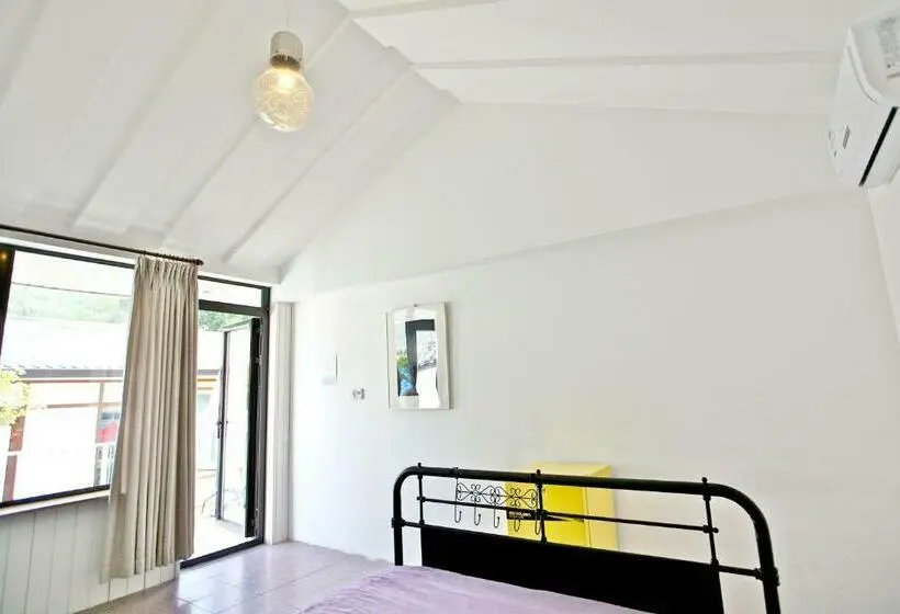 اتاق استاندارد با سرویس بهداشتی مشترک, The Great Wall Box House   Beijing