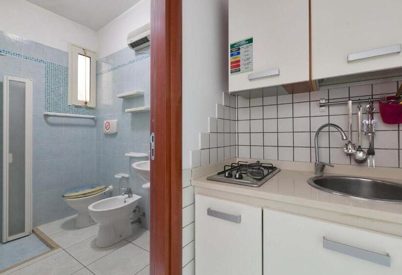 Studio Standard, Residence Punta Cassano   In Piscina Sulla Spiaggia Di Sabbia