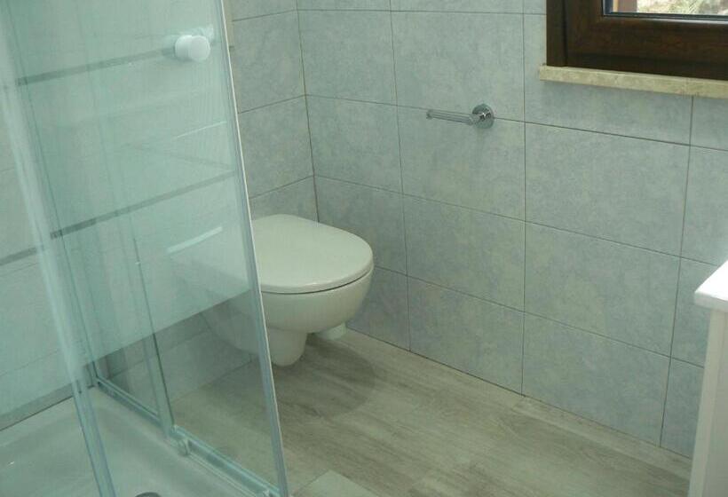 Standard Værelse Pooludsigt, Istentales Alghero