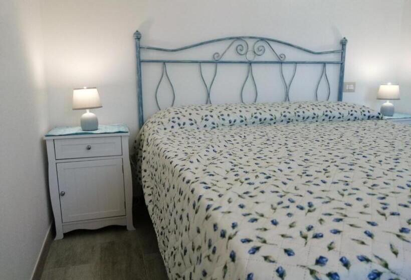 Standard Værelse Pooludsigt, Istentales Alghero