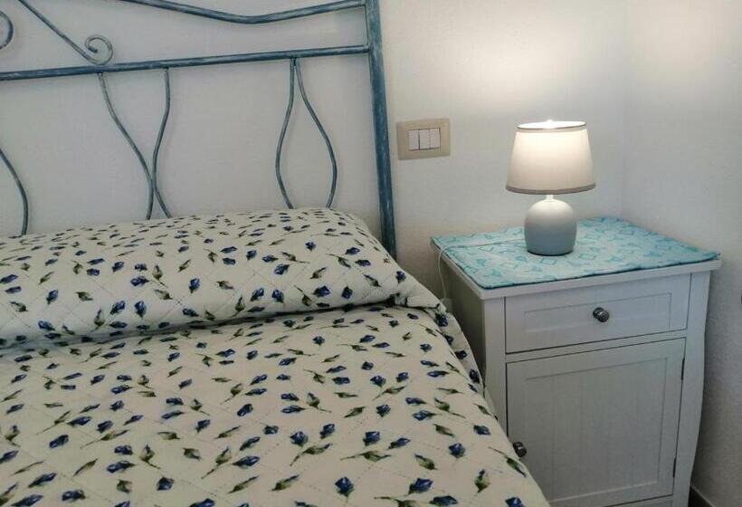 Standard Værelse Pooludsigt, Istentales Alghero