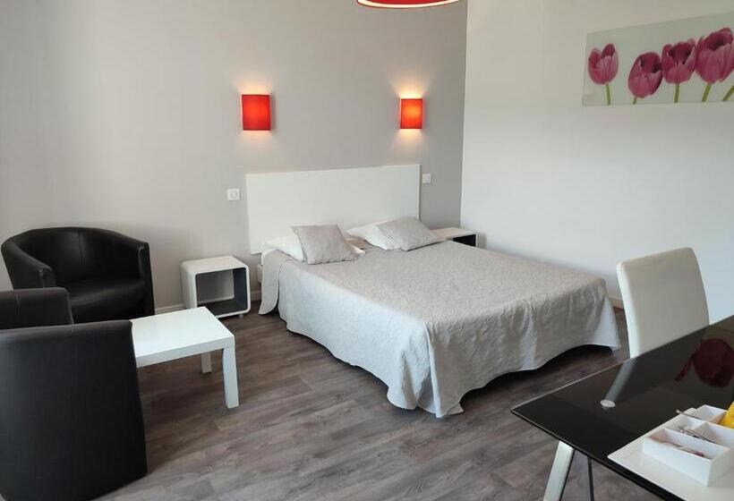 Номер Стандарт, Le Relais De Ceilhes