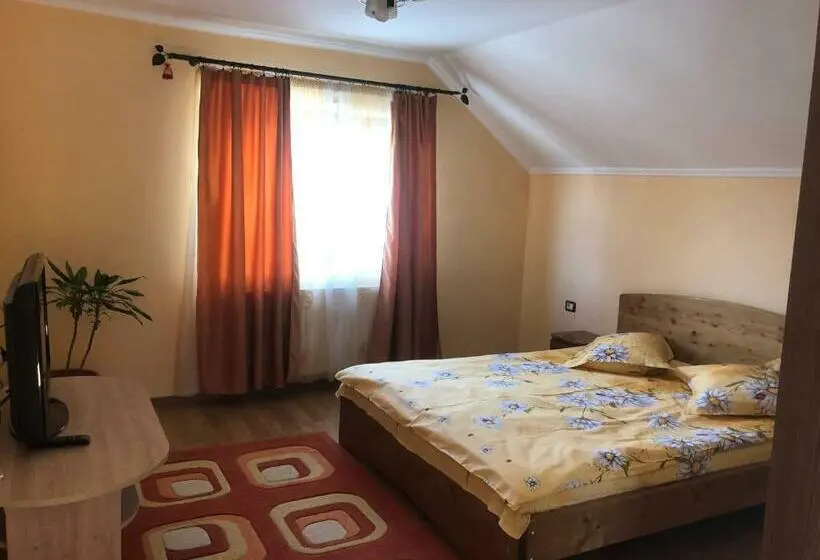آپارتمان 2 خوابه, Casa Flori