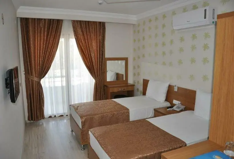 バルコニー付きスタンダードルーム, İskele Otel
