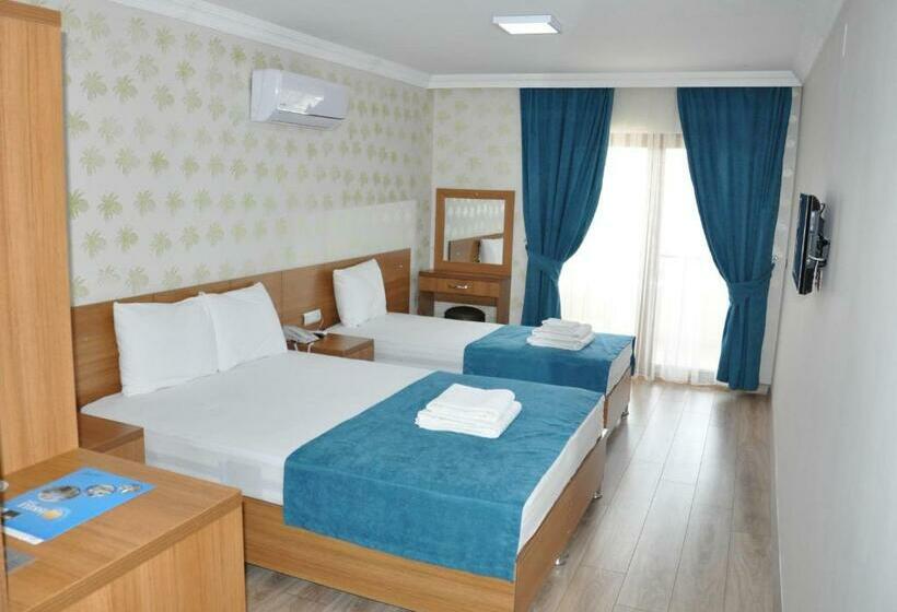 اتاق استاندارد سه تخته با بالکن, İskele Otel