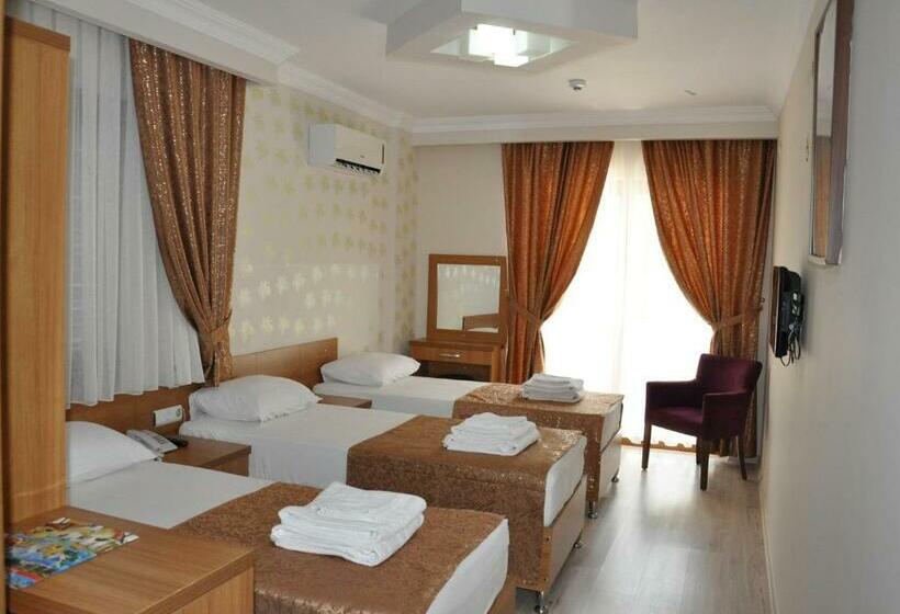 اتاق استاندارد سه تخته با بالکن, İskele Otel