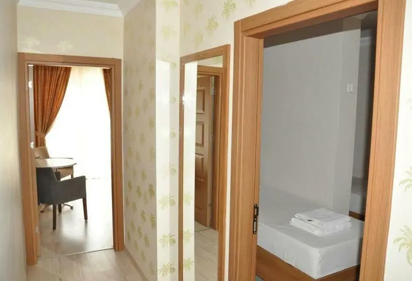 バルコニー付スタンダード４ベッドルーム, İskele Otel