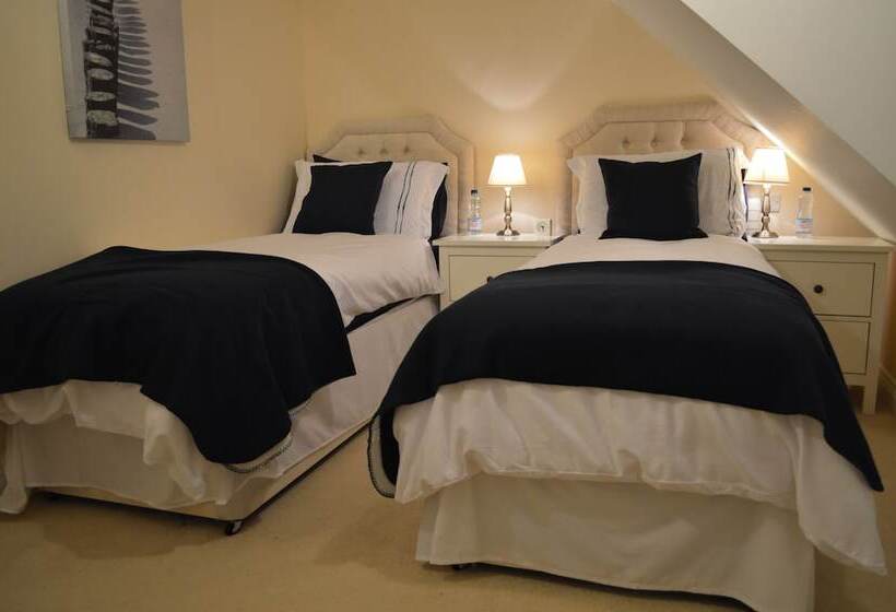 行政房间, Pwll Y Faedda