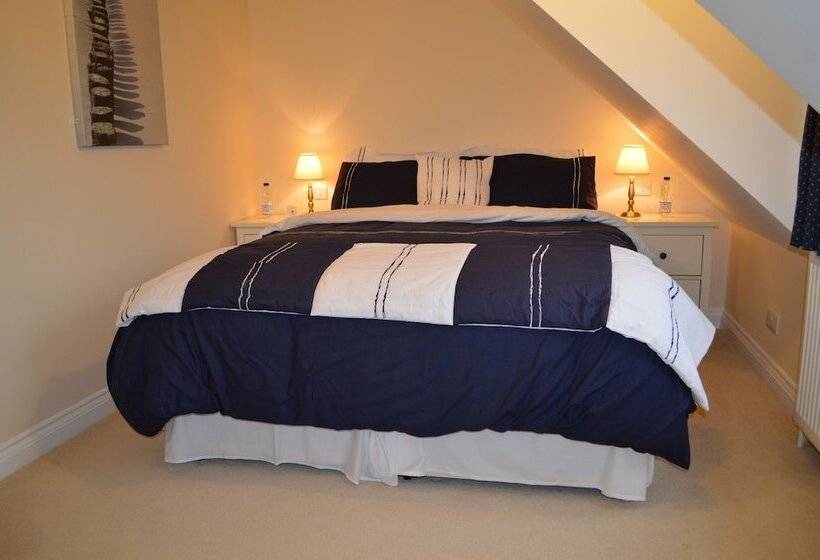 行政房间, Pwll Y Faedda