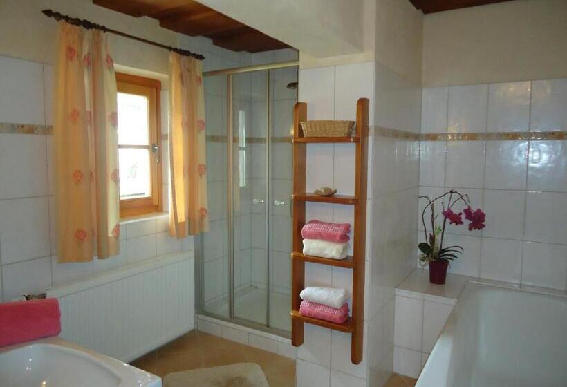 Апартаменты Comfort 2 Спальни, Leebhof