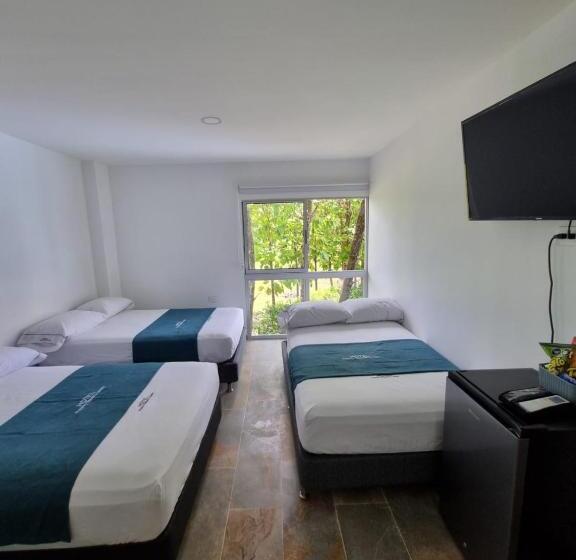 Семейный Номер Вид на Сад, Puerto Triunfo