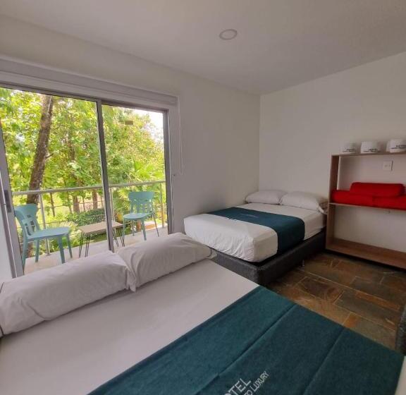 Семейный Номер, Puerto Triunfo