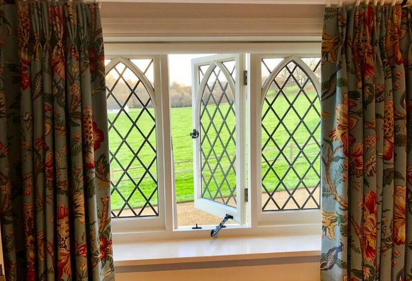 デラックスルーム, The Dorset Arms Pub & Cottage Rooms