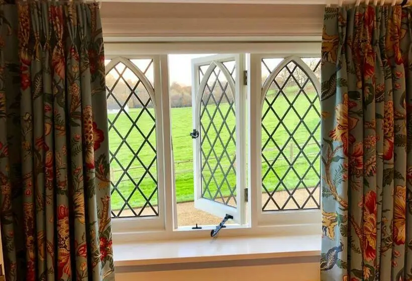 デラックスルーム, The Dorset Arms Pub & Cottage Rooms