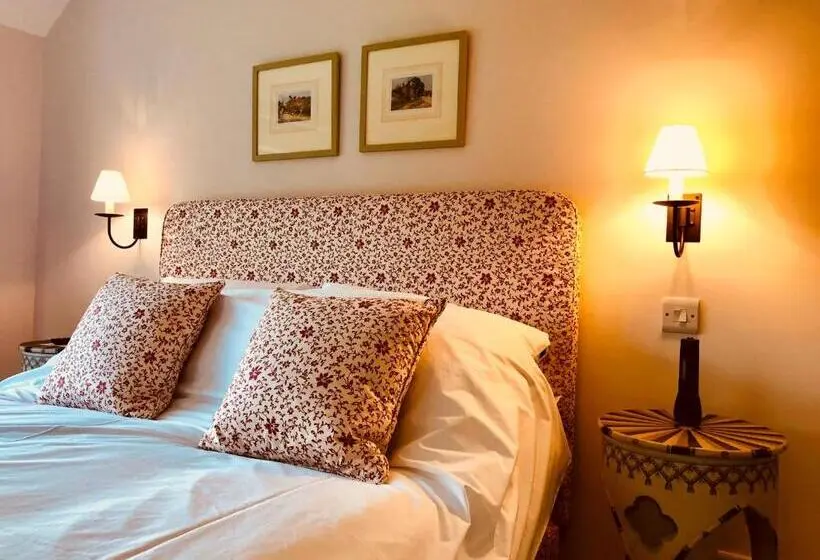 スタンダードルーム, The Dorset Arms Pub & Cottage Rooms