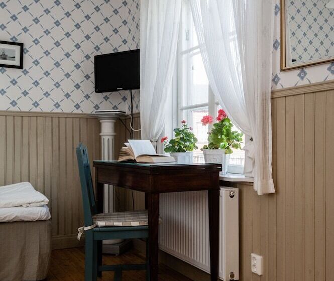 חדר סטנדרט חדר אמבטיה משותף, Enångers Bed And Breakfast