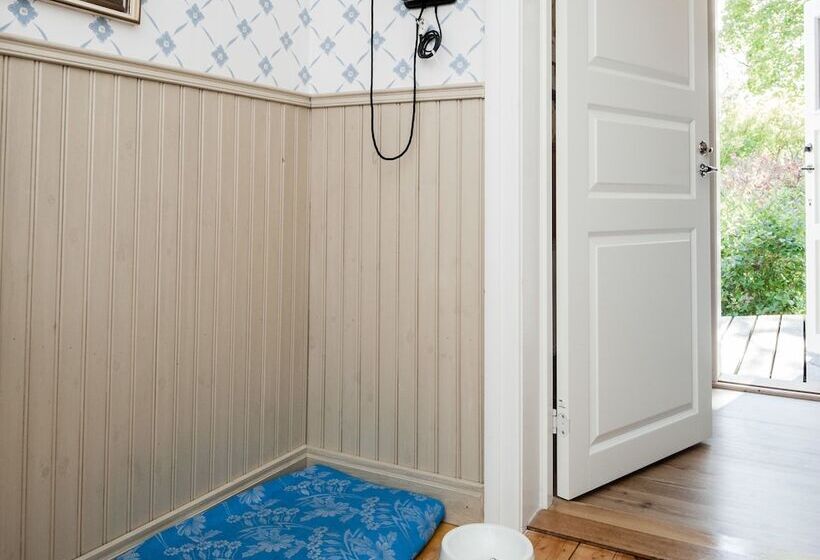 חדר סטנדרט חדר אמבטיה משותף, Enångers Bed And Breakfast