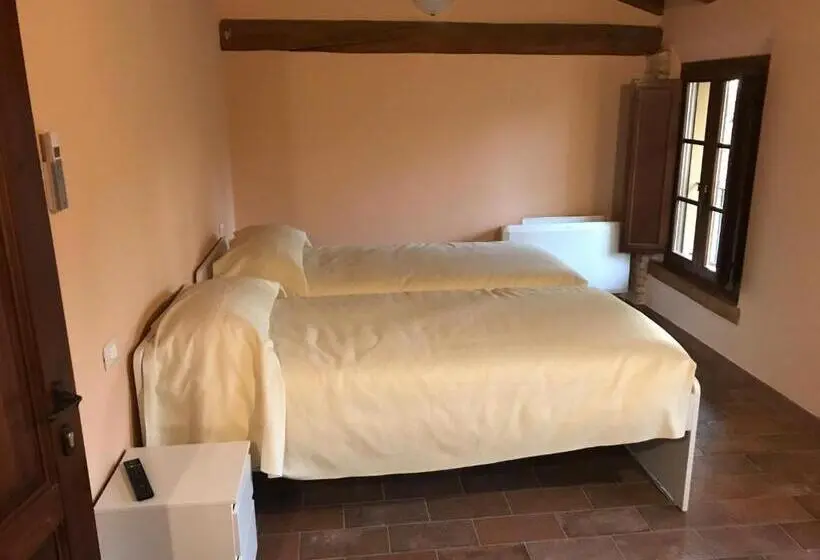 身障者適用キングサイズベッドルーム, Agriturismo Podere Casino