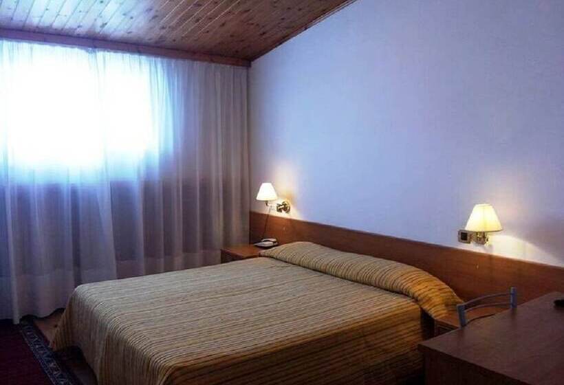 חדר סטנדרט, Piol