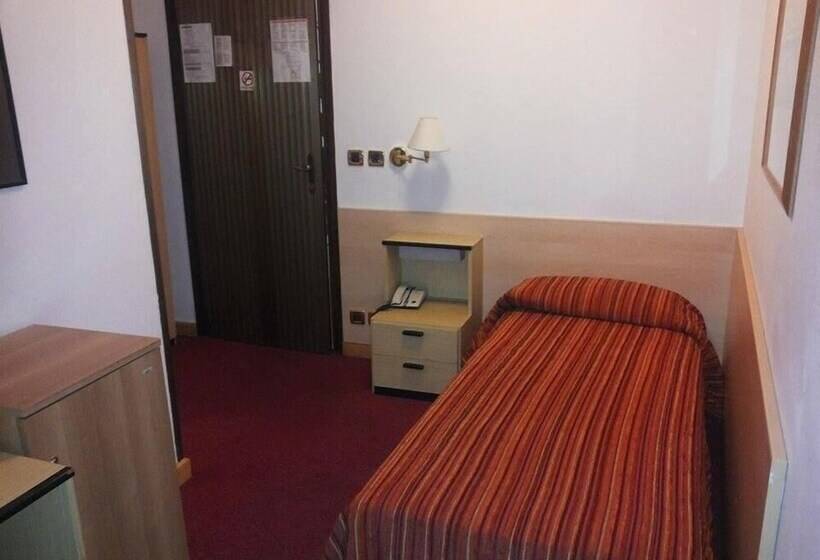 חדר סטנדרט יחיד, Piol