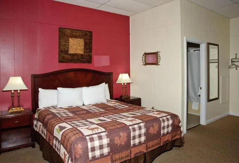 キングサイズベッドのスタンダードルーム, The Lodge At Poland Spring Resort