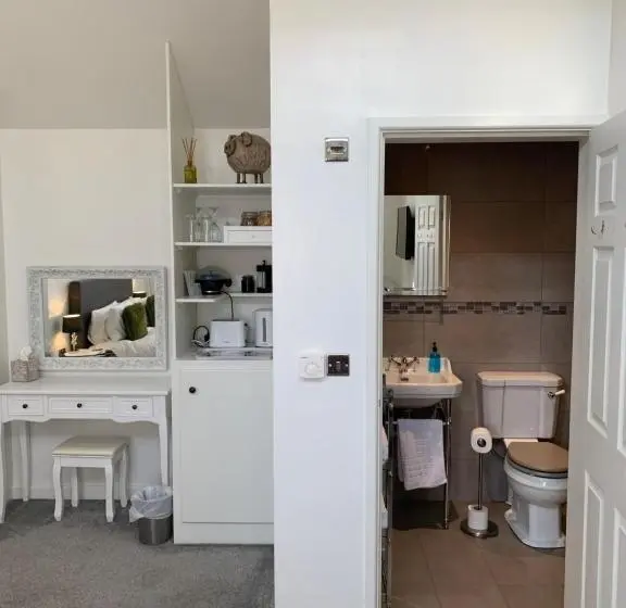 キングサイズベッドのスタンダードルーム, The Forge Guest Rooms