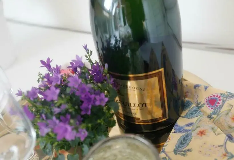 スイート, Sara´s Bed And Breakfast