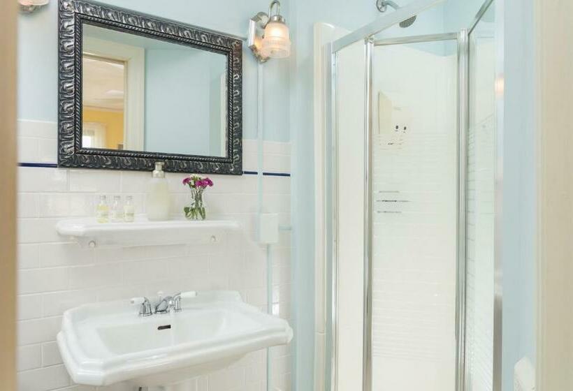 Номер Стандартный Кровать Куин, Yale Manor B&b & Yurt Glamping