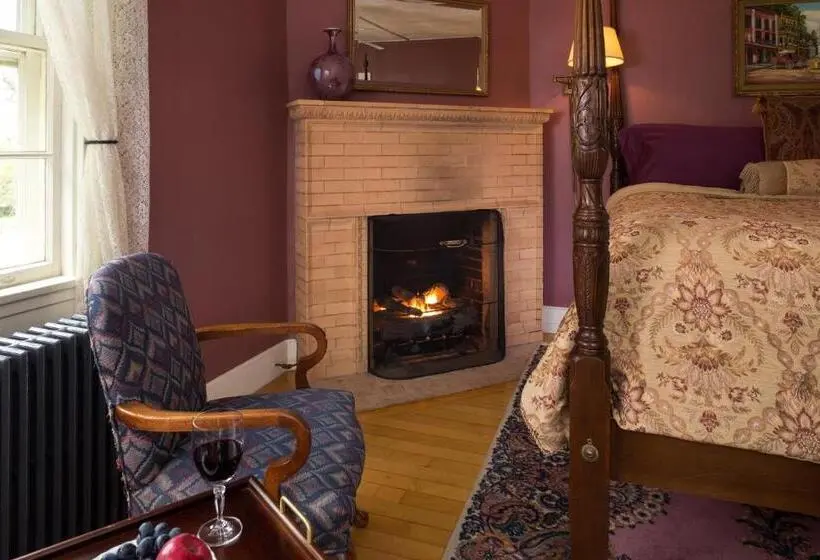 キングサイズベッドのデラックスルーム, Yale Manor B&b & Yurt Glamping