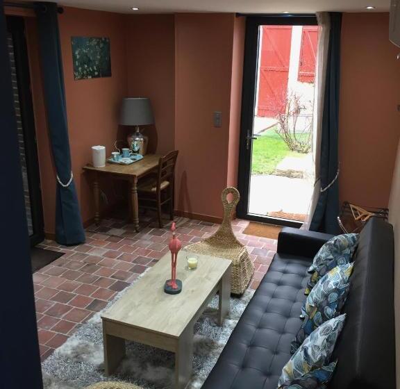 סוויטת דופלקס, Le Rouge & Blanc