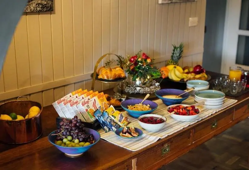 Perhehuone, Castlemead Country House By The Sea